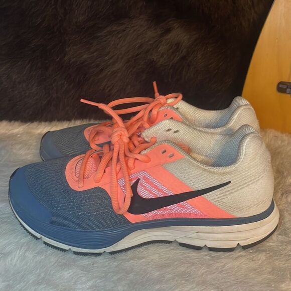 Nike shoes 7.5 (3725) - Picture 7 of 11